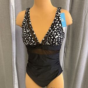 CUPSHE Black and White One-Piece Swimsuit